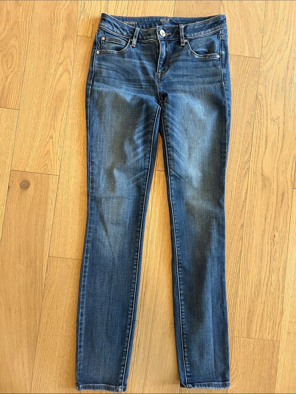 Women’s Size 26/2L. Skinny Jean A.N.A